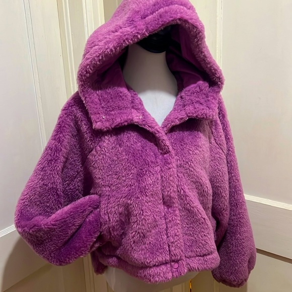 Bernardo Jackets & Blazers - Bernie Bernardo Women's Medium Purple Cropped Faux Fur Coat Jacket Rave Raver